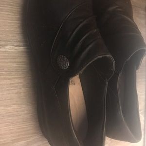 Black leather Clarks